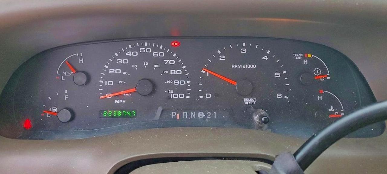 2002 Ford F250 VIN 1FTNW21L22EC66148 photo 8