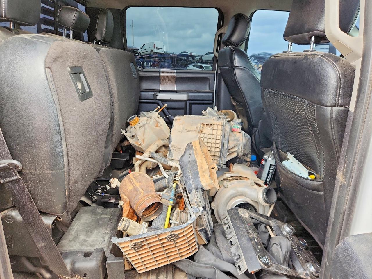 2018 Ford F350 VIN 1FT8W3BT9JEC01538 photo 10