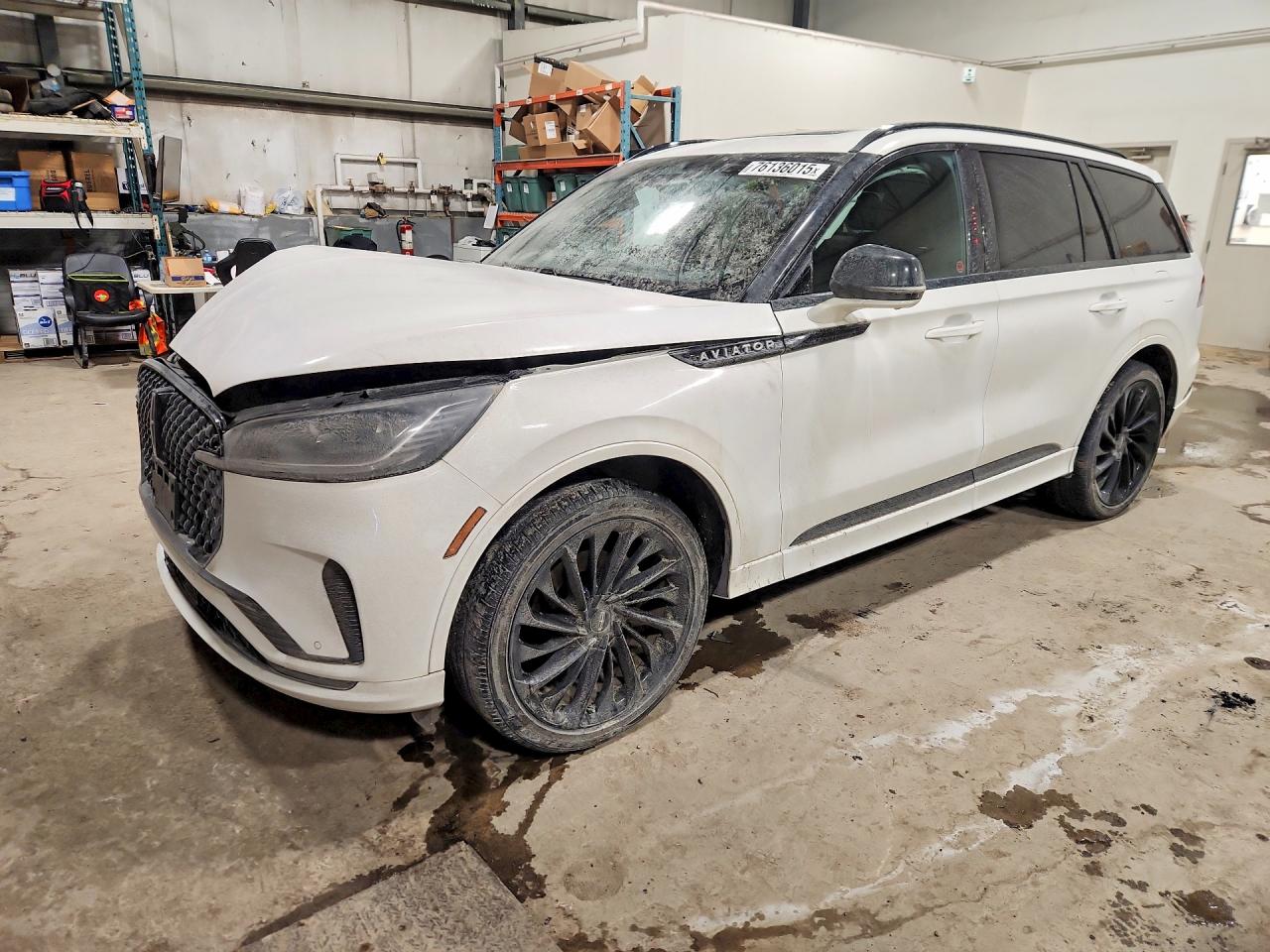 2025 Lincoln Aviator VIN 5LM5J7XC8SGL16079 photo 1