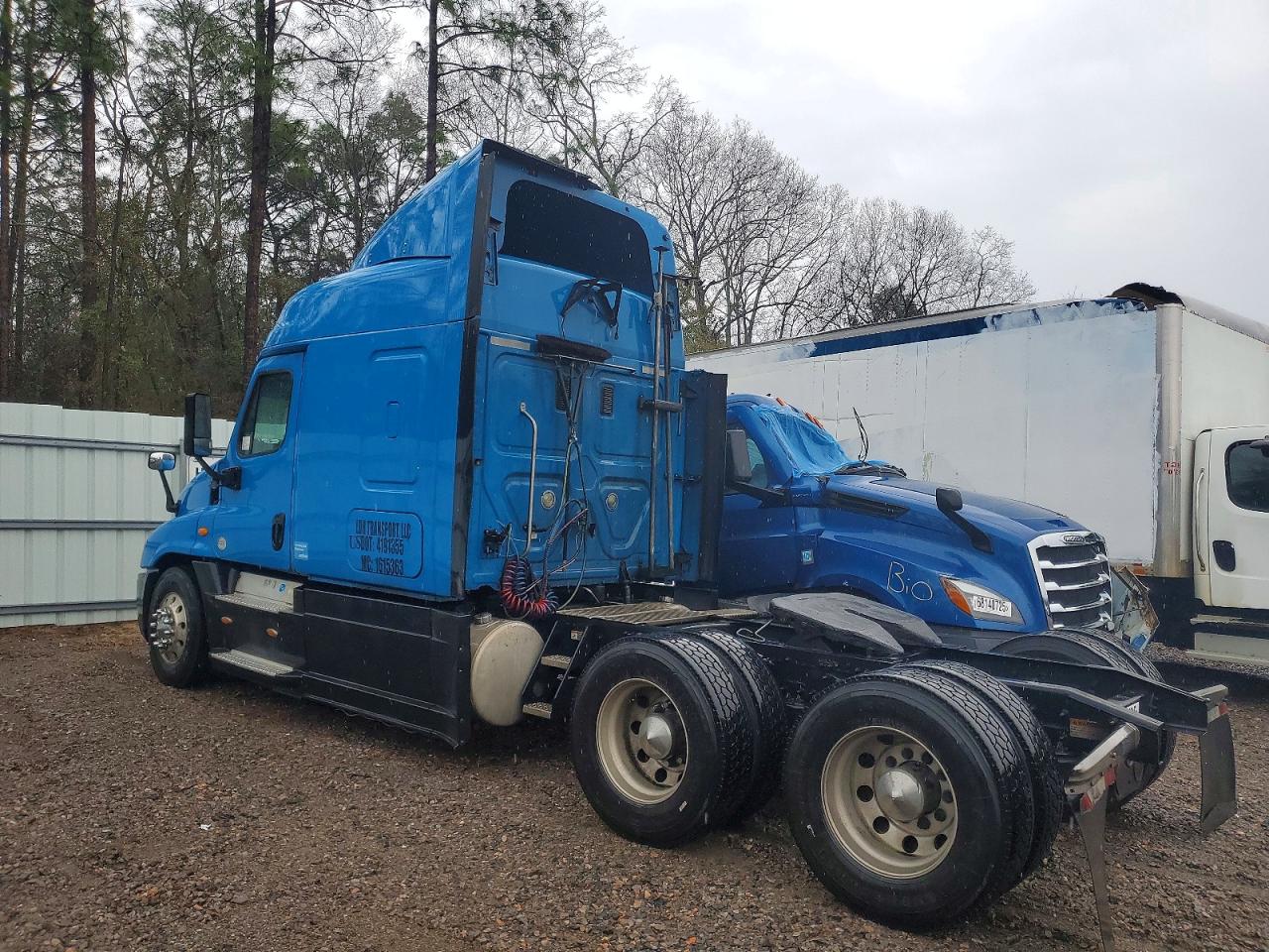 2014 FREIGHTLINER All other VIN 1FUJGLDV3ELFW0331 photo 3