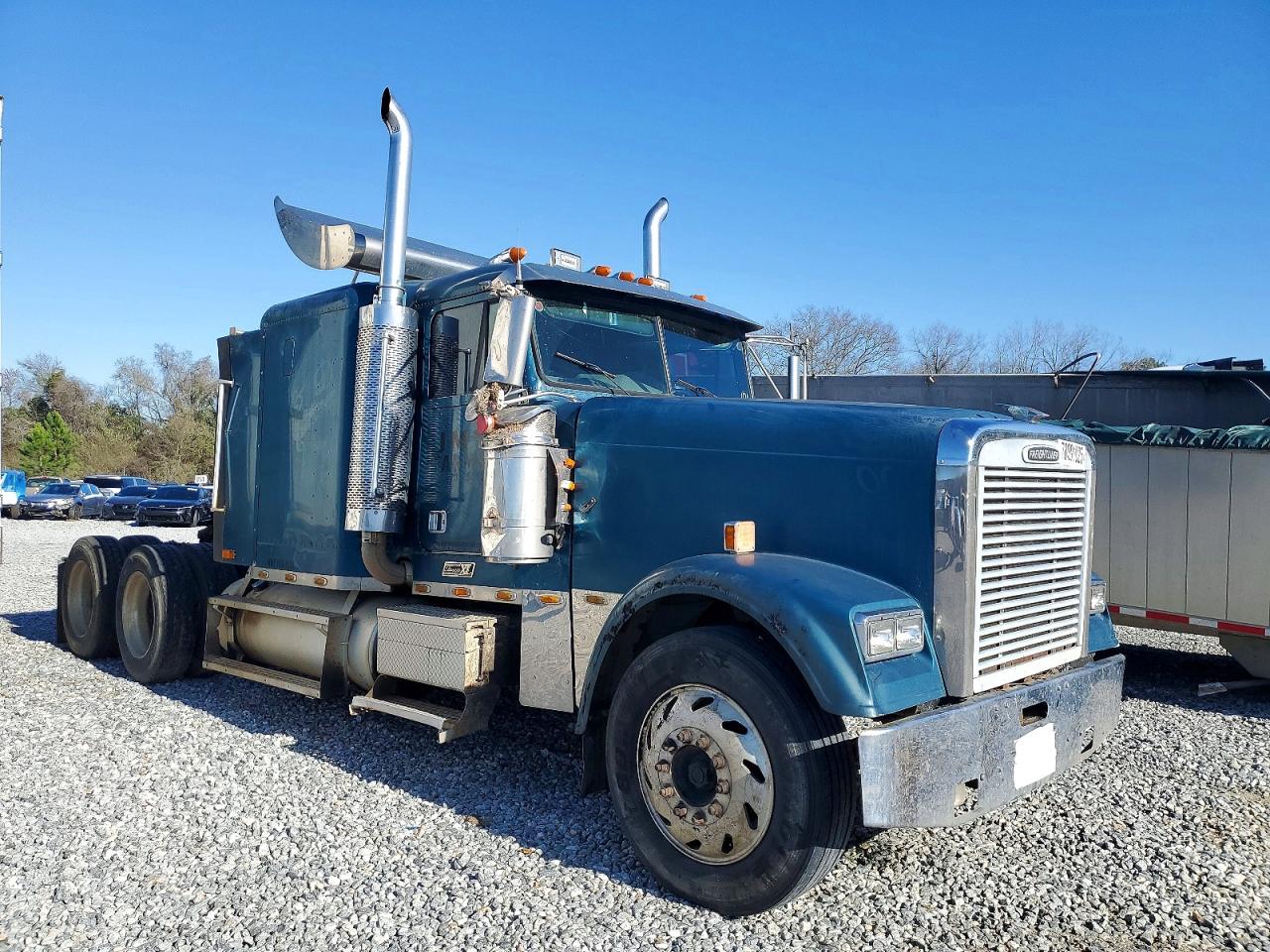 2001 FREIGHTLINER All other VIN 1FUJAPCG81LH24095 photo 9