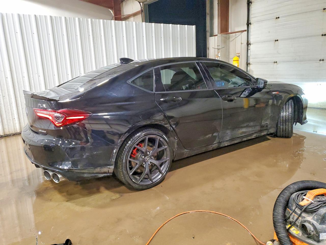 2023 Acura Tlx VIN 19UUB7F98PA002000 photo 3