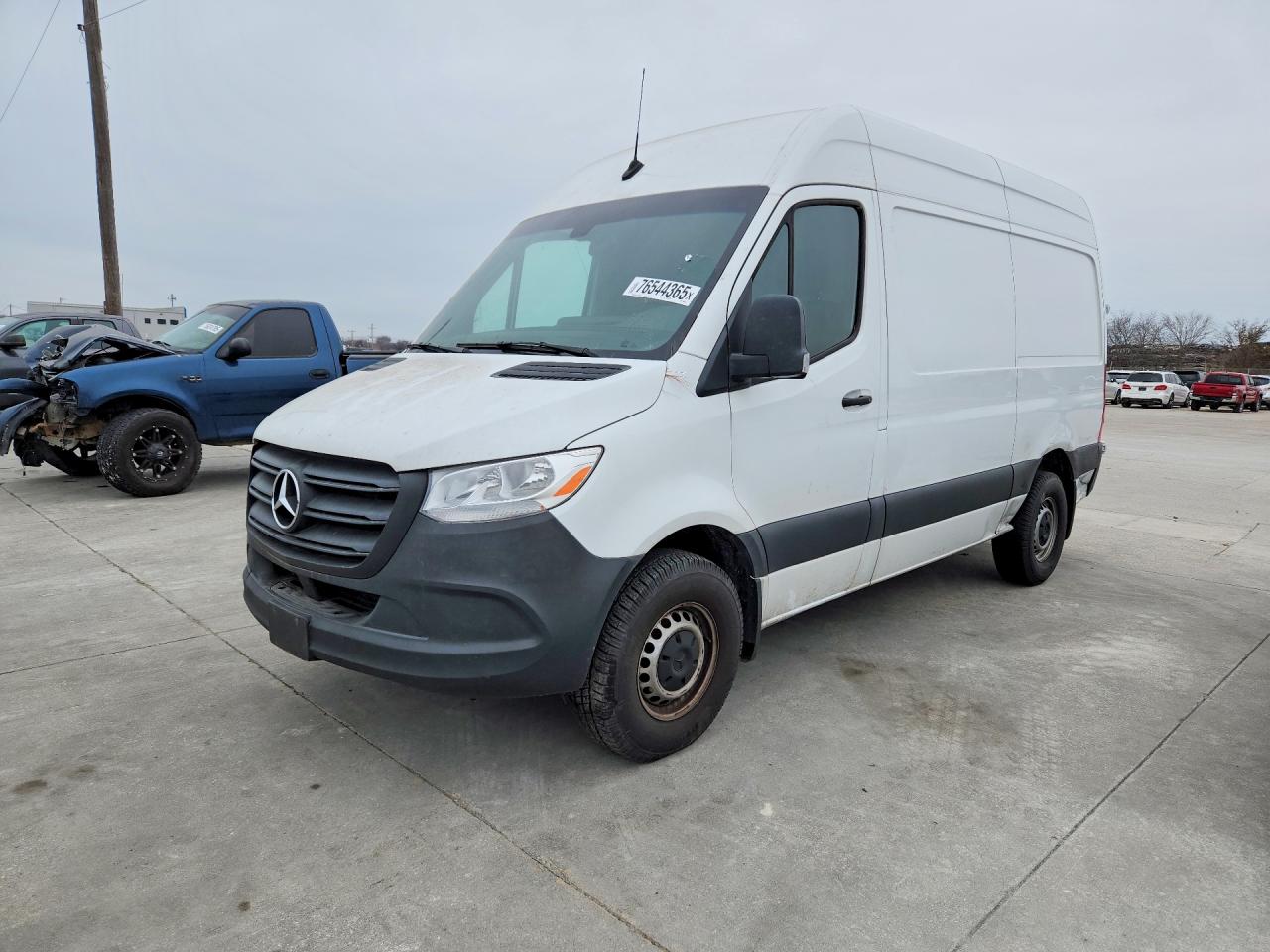 2024 Mercedes Sprinter VIN W1Y4NBHY9RT161379 photo 1