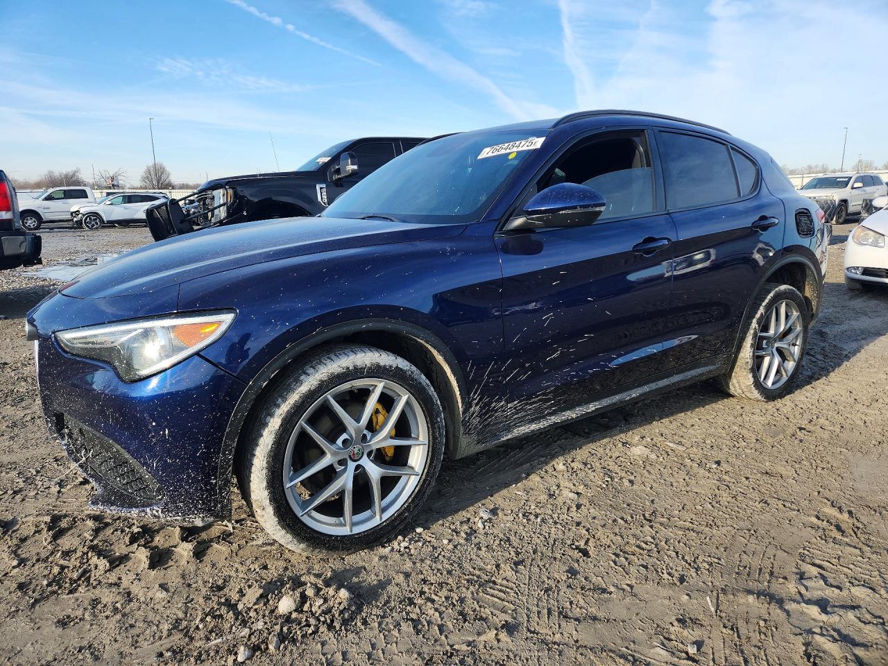 2018 Alfa Stelvio VIN ZASFAKNN6J7B72315 photo 1
