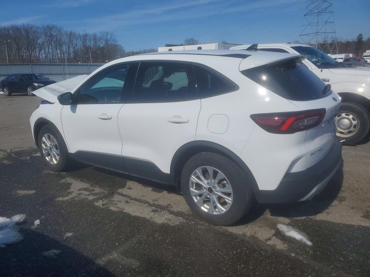 2025 Ford Escape act VIN 1FMCU0GN6SUA62738 photo 2