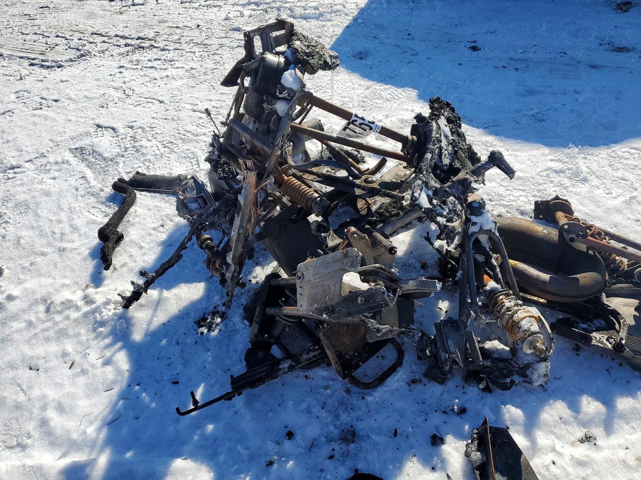 2000 ARCC Snowmobile VIN 4UF00SNW2YP209141 photo 9