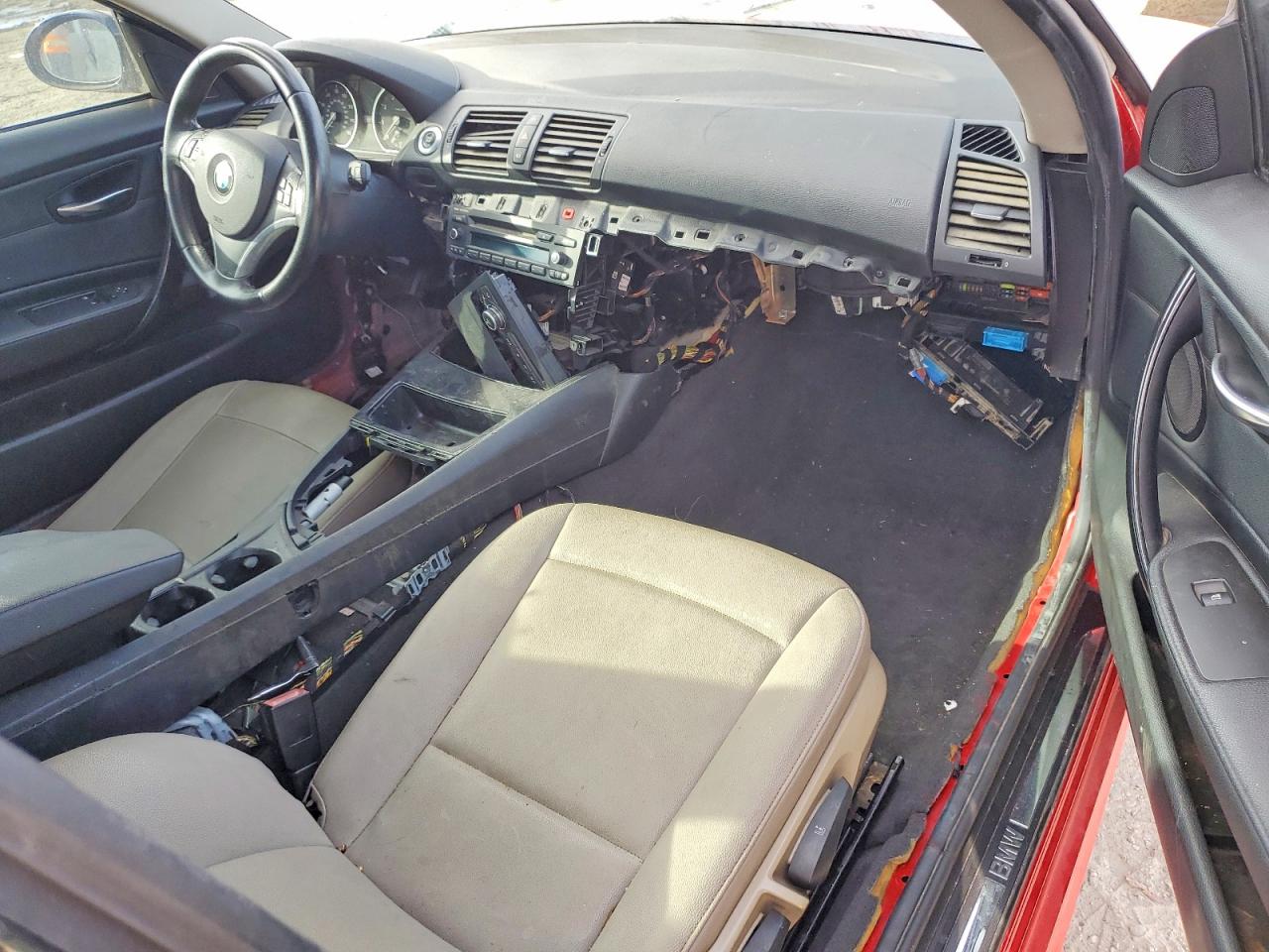 2009 BMW 1 series VIN WBAUP93529VF49305 photo 8