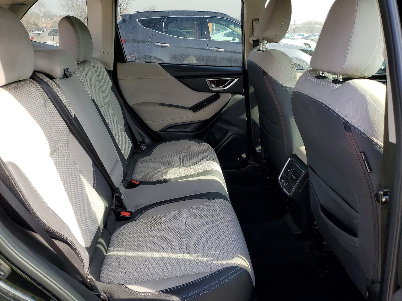 2019 Subaru Forester VIN JF2SKAGC3KH590337 photo 11