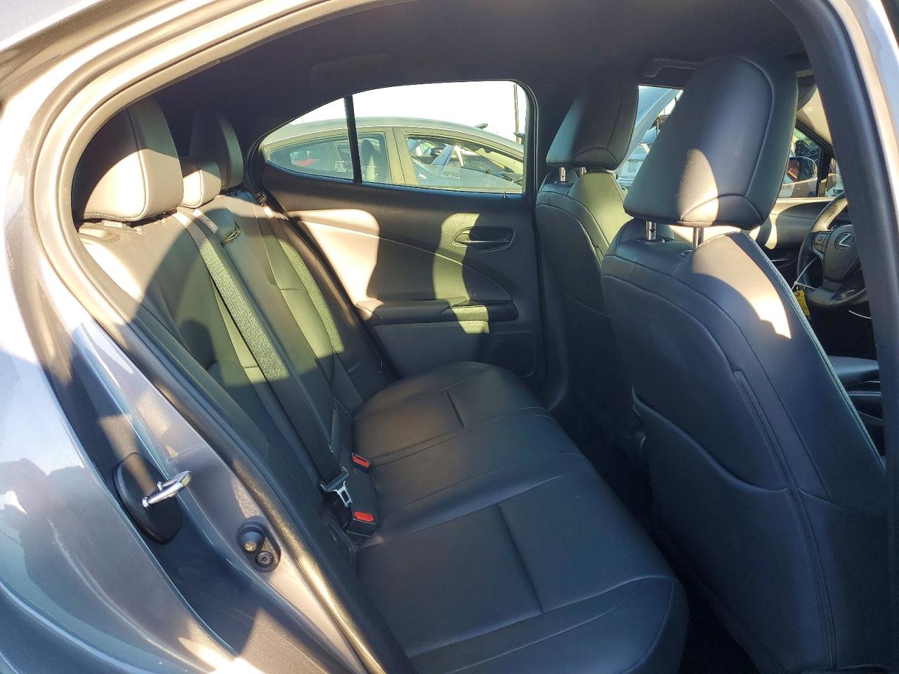 2021 Lexus Ux 250h VIN JTHX9JBHXM2050216 photo 10