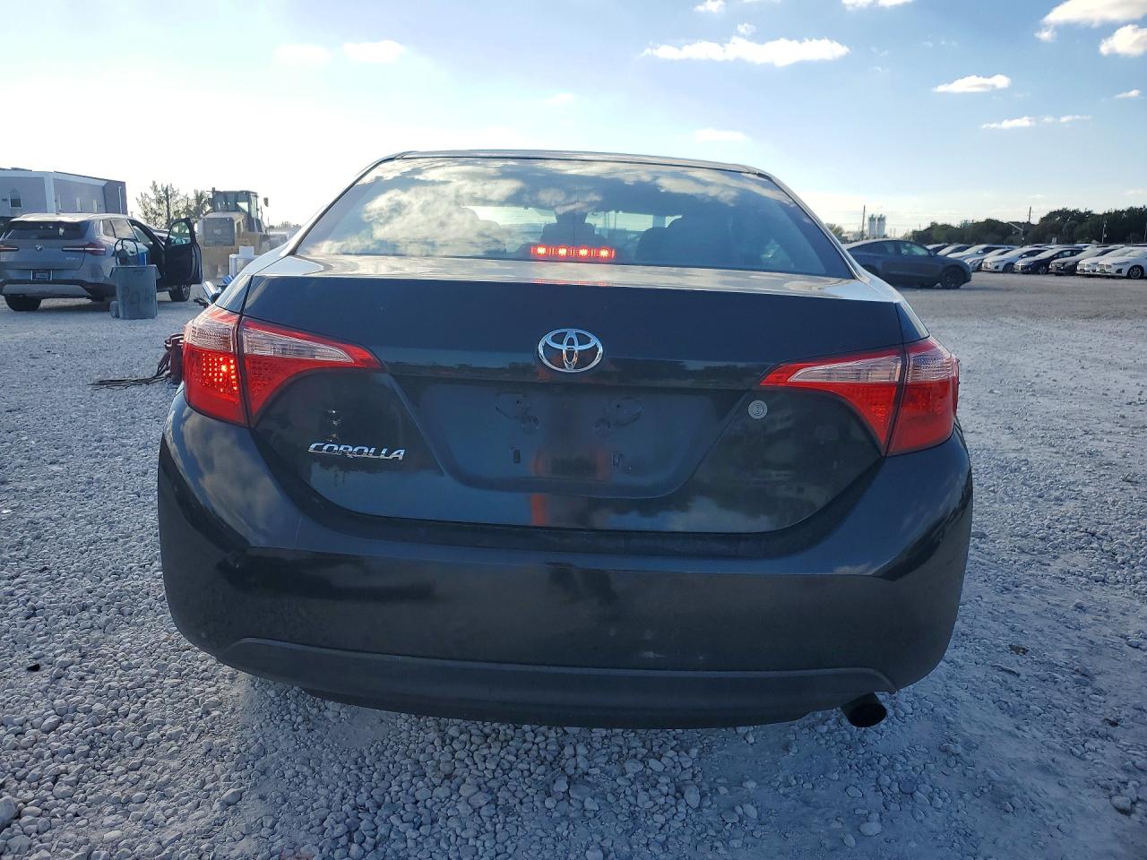 2017 Toyota Corolla VIN 2T1BURHE0HC916454 photo 6