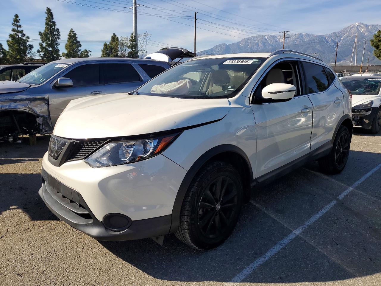 2018 Niss Rogue VIN JN1BJ1CP2JW193659 photo 1