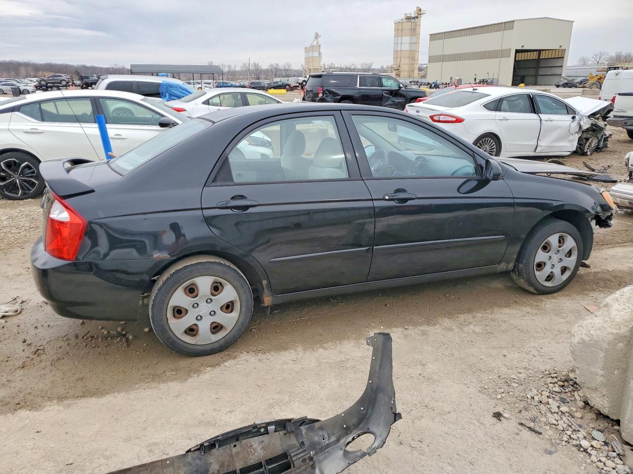 2005 Kia Spectra VIN KNAFE121755101261 photo 3