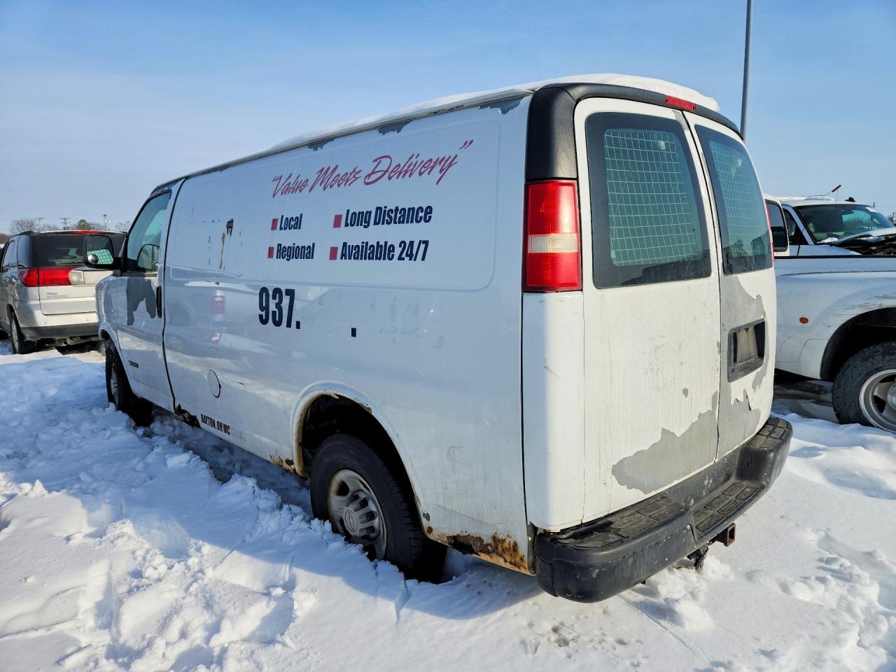 2006 CHEV Express VIN 1GCGG25VX61231842 photo 2