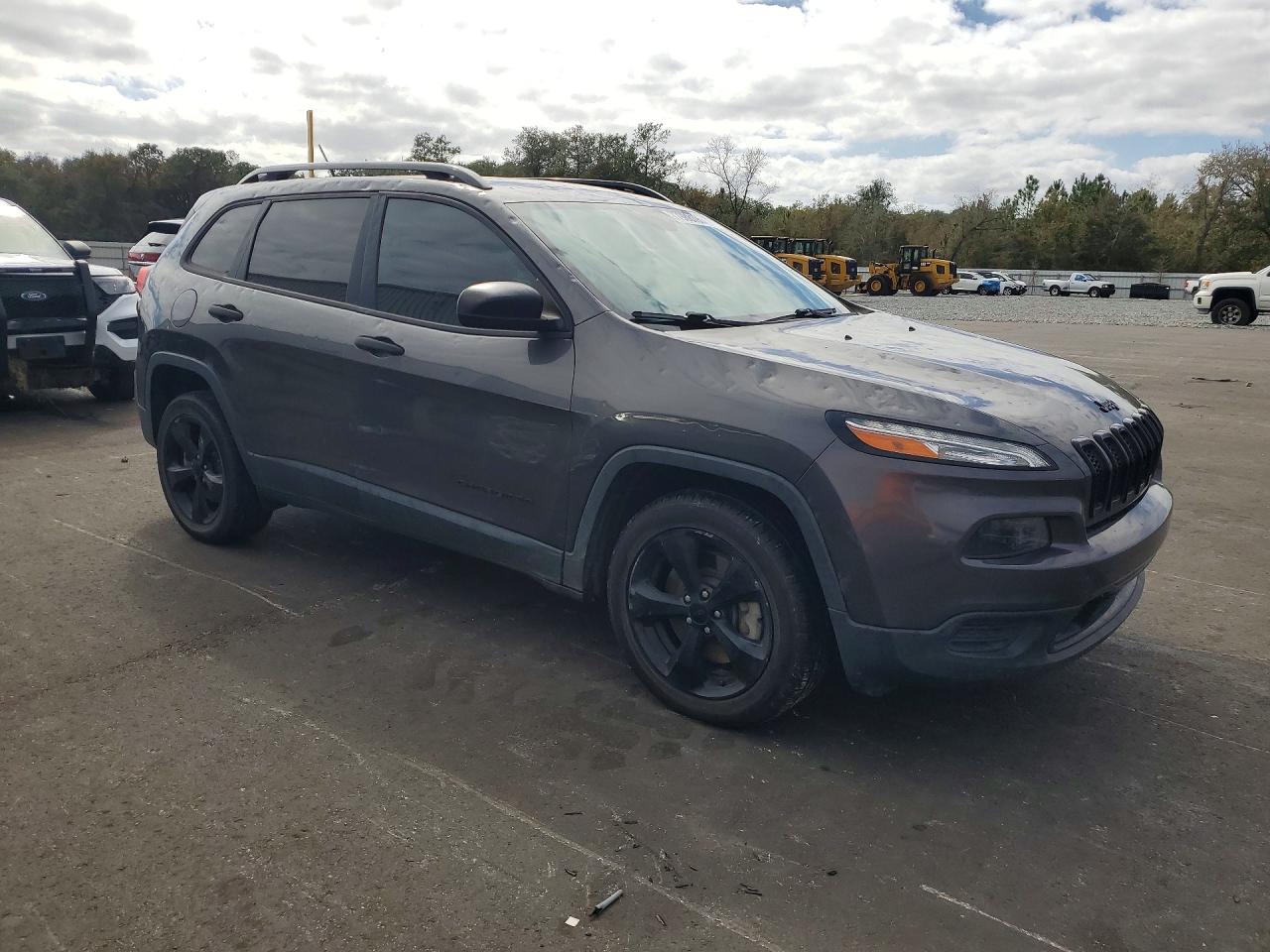 2017 Jeep Grand cher VIN 1C4PJLAS6HW661814 photo 4