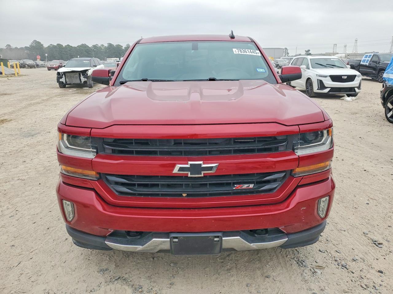 2018 Chevrolet All models VIN 3GCUKREC4JG545845 photo 5