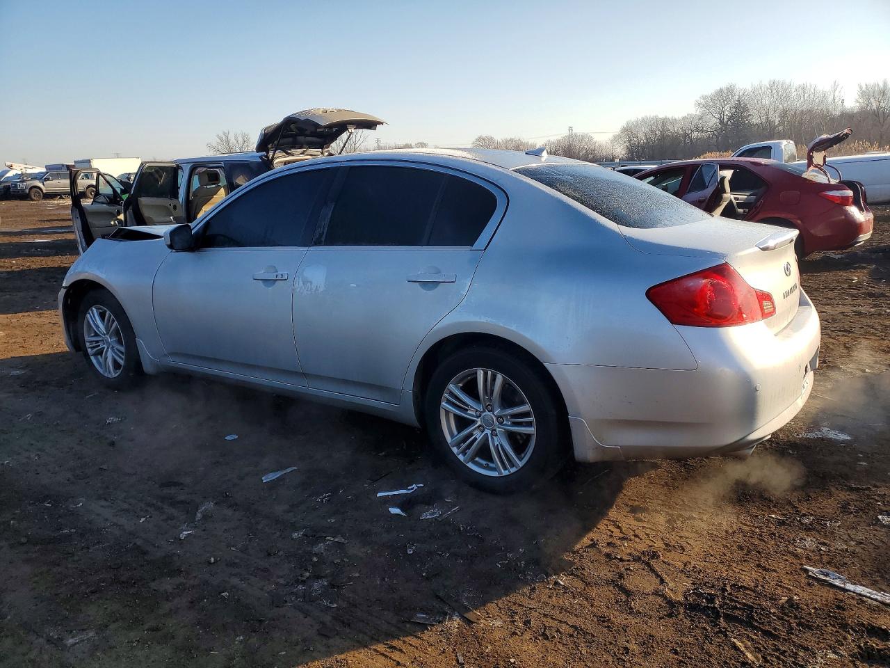2013 Infiniti G37 VIN JN1CV6AR4DM355995 photo 2