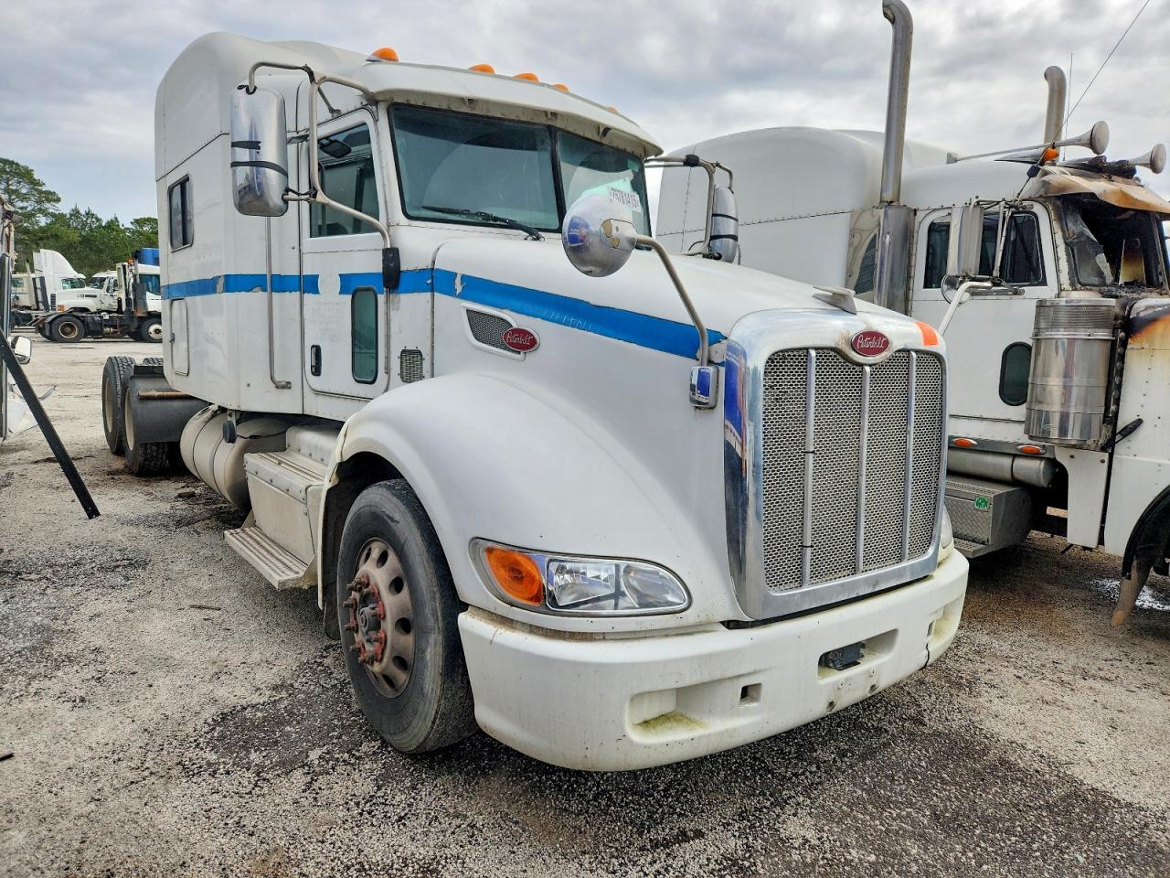 2014 PETERBILT All models VIN 1XPHDP9X0ED225985 photo 1
