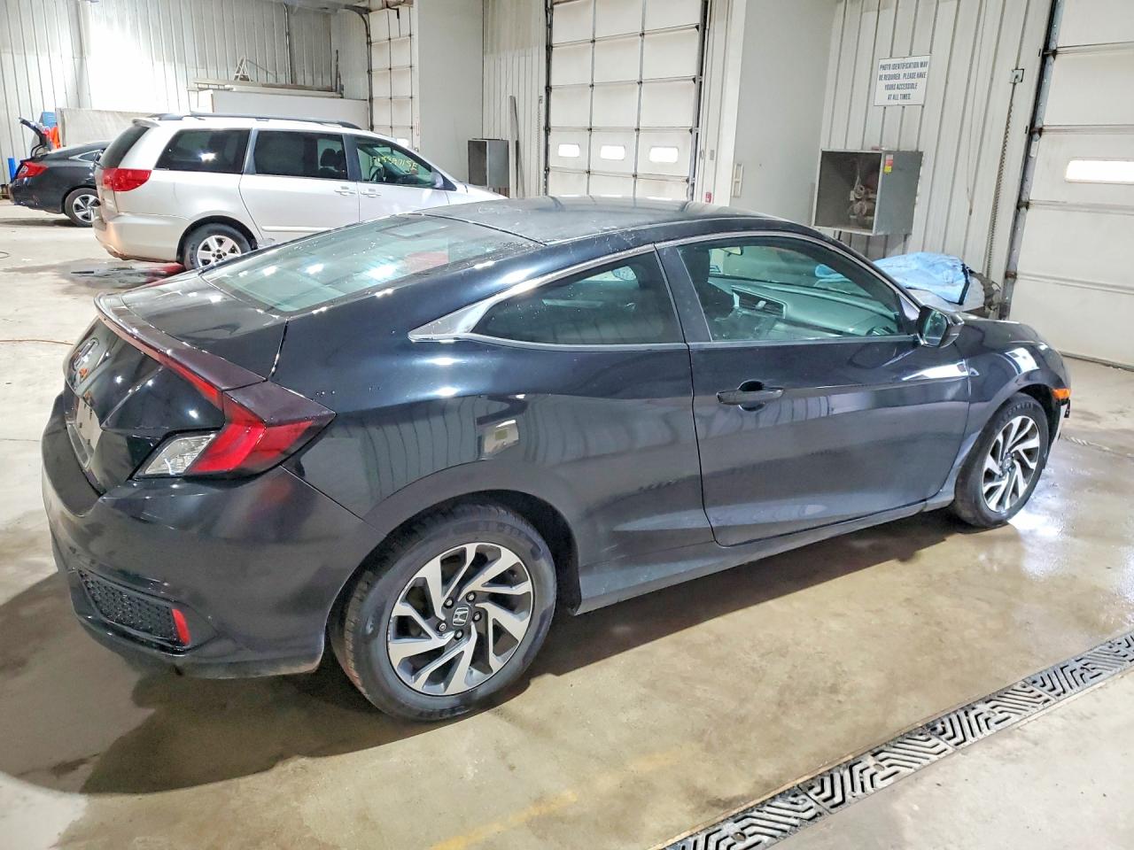 2019 Civic VIN 2HGFC4B68KH300847 photo 3