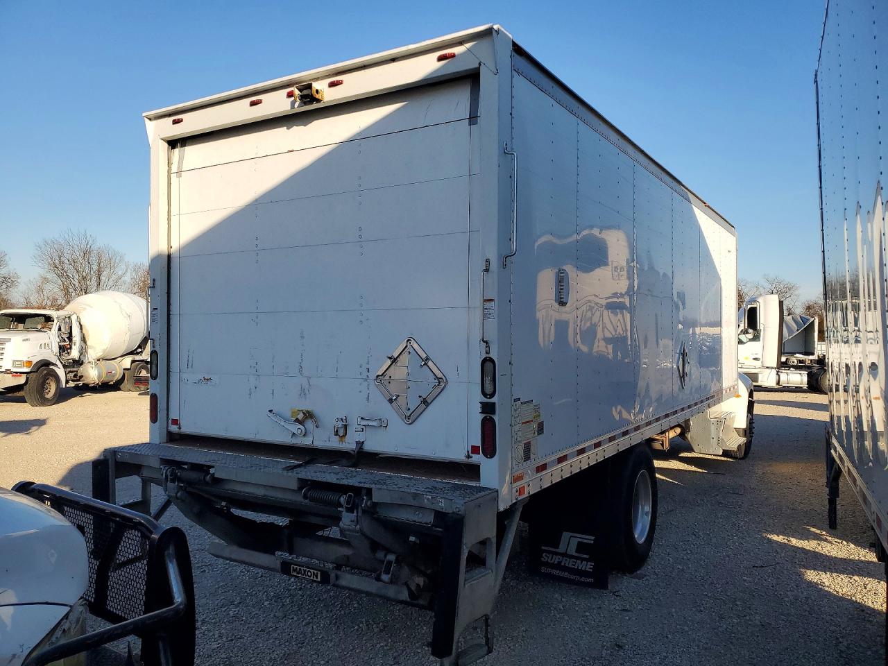 2016 PETERBILT All models VIN 2NP2HM6X3GM362553 photo 3