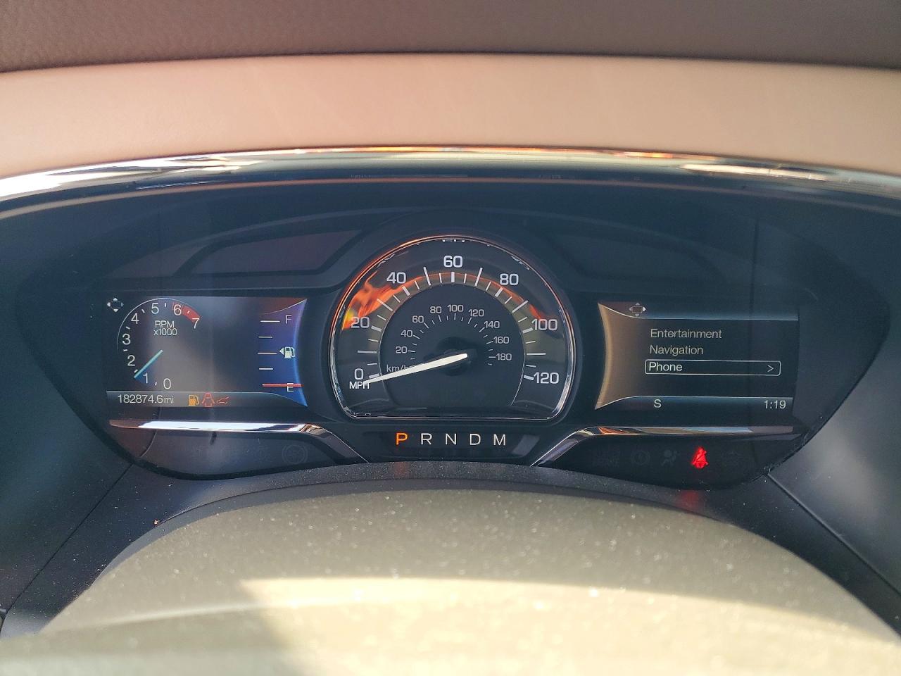 2017 Lincoln Navigator VIN 5LMJJ2JT2HEL04105 photo 9