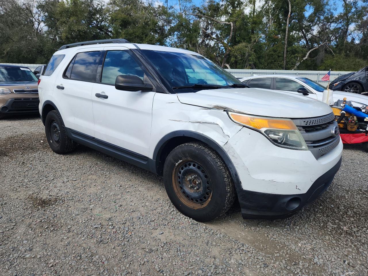 2013 Ford Explorer VIN 1FM5K7B89DGC62832 photo 4
