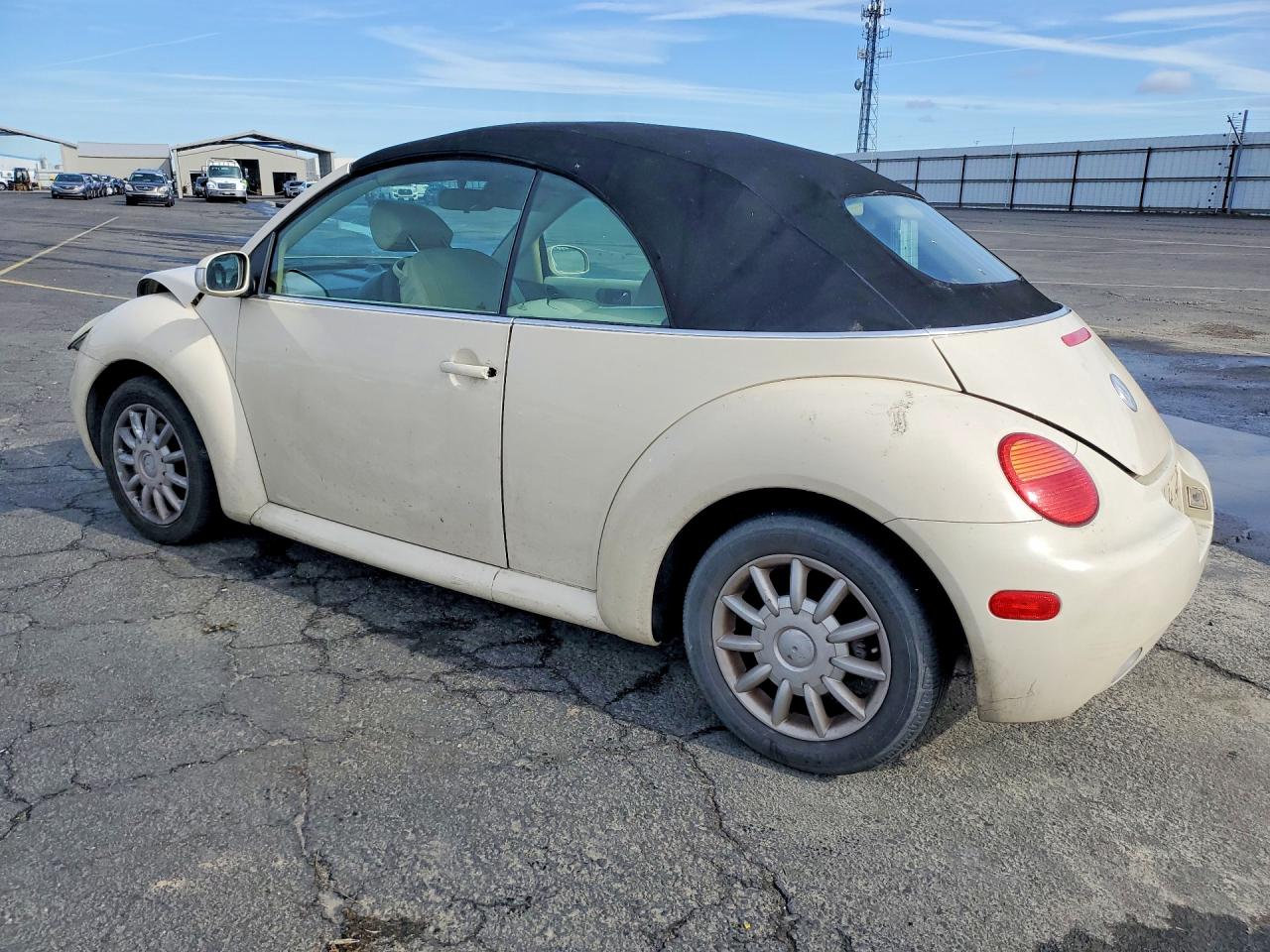 2005 Volkswagen Beetle VIN 3VWCM31Y25M356202 photo 2