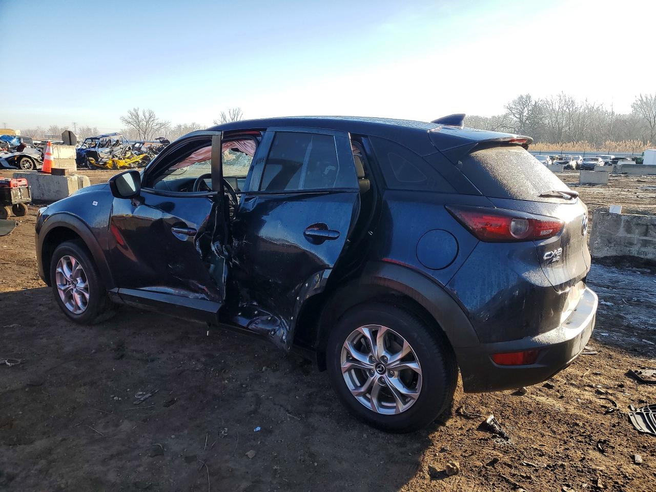 2020 Mazda Cx-3 VIN JM1DKFB79L1469823 photo 2