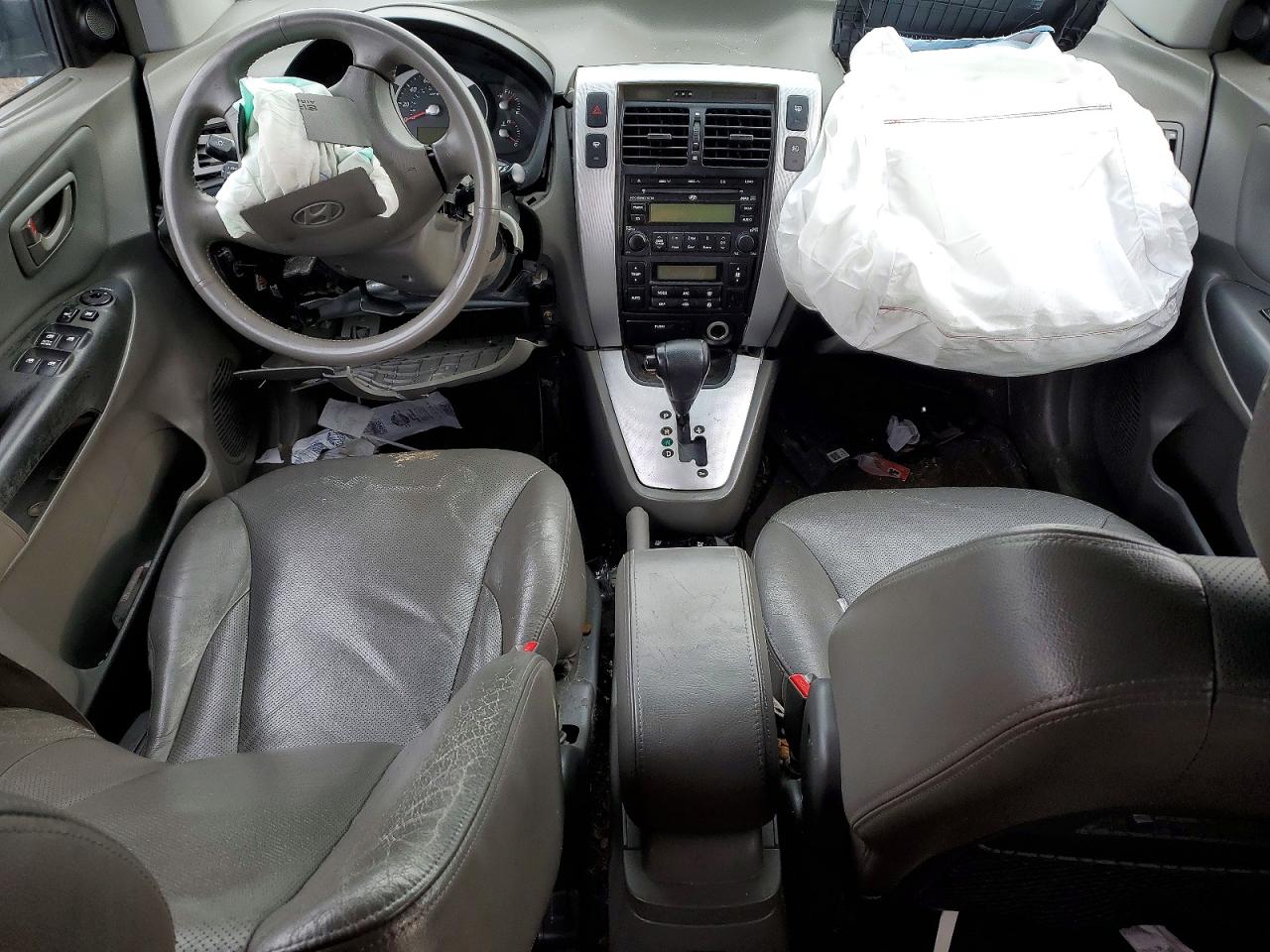 2007 Hyundai Tucson VIN KM8JN72D87U520900 photo 8