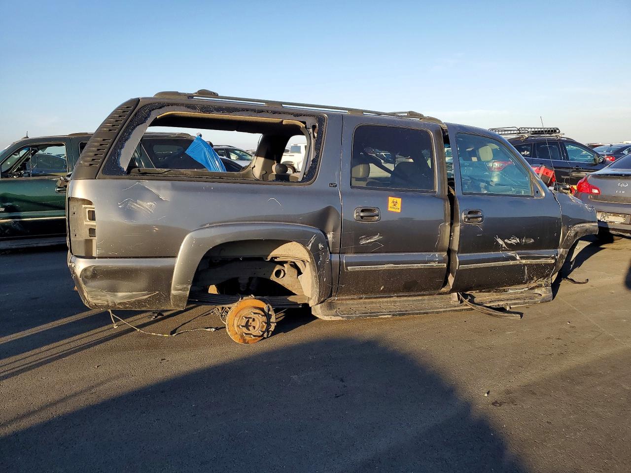 2001 Chevrolet Suburban VIN 3GNGK26U11G269370 photo 3