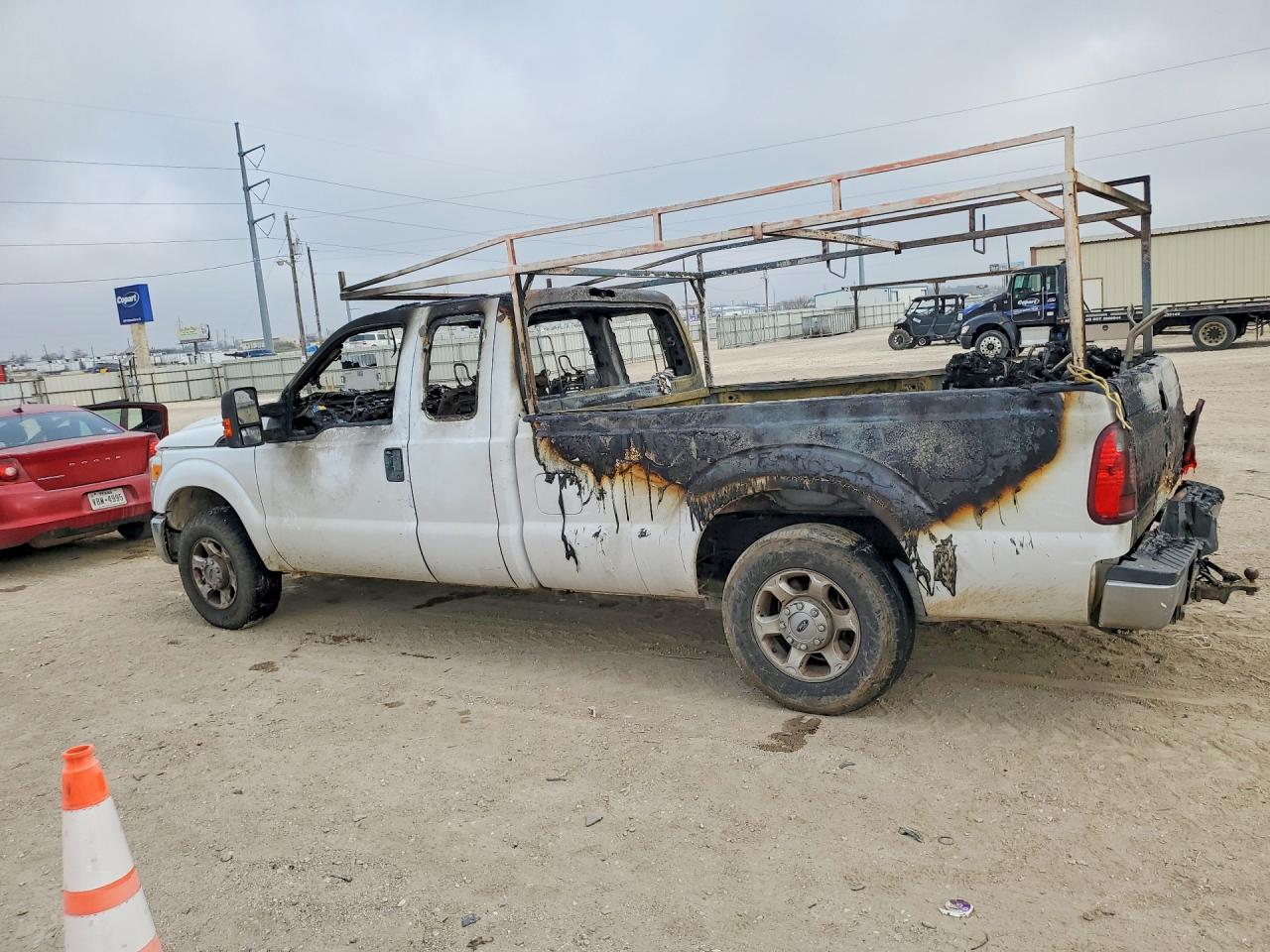 2016 Ford F250 VIN 1FT7X2A68GEC82135 photo 2