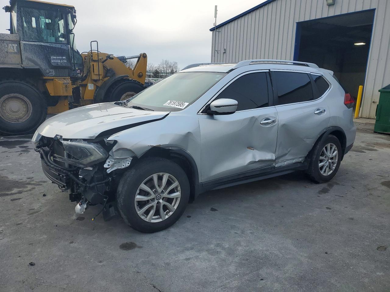 2017 Nissan Rogue VIN 5N1AT2MT9HC733276 photo 1