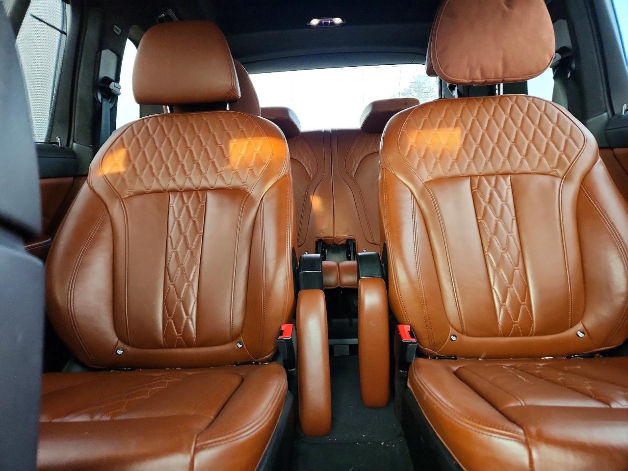 2019 BMW X7 VIN 5UXCX4C55KLS37056 photo 10