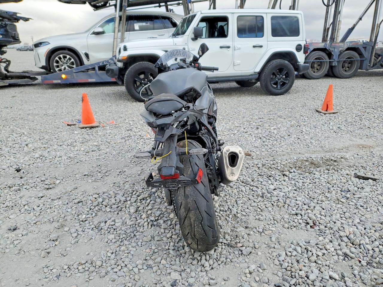 2025 Kawasaki Ninja 600 VIN JKBZXJJ19SA027023 photo 4