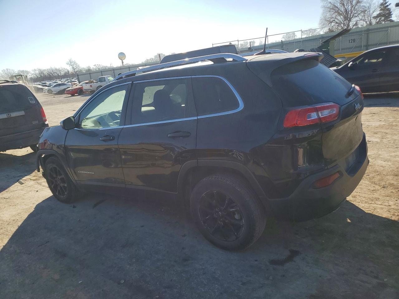 2017 Jeep Grand cher VIN 1C4PJLCB7HW662435 photo 2