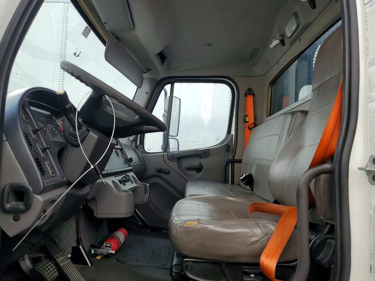 2015 FREIGHTLINER M2 unknow VIN 1FVACWDT9FHFZ8691 photo 7