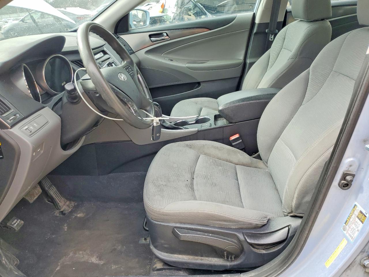 2015 Hyundai Sonata hybrid VIN KMHEC4A45FA135253 photo 7