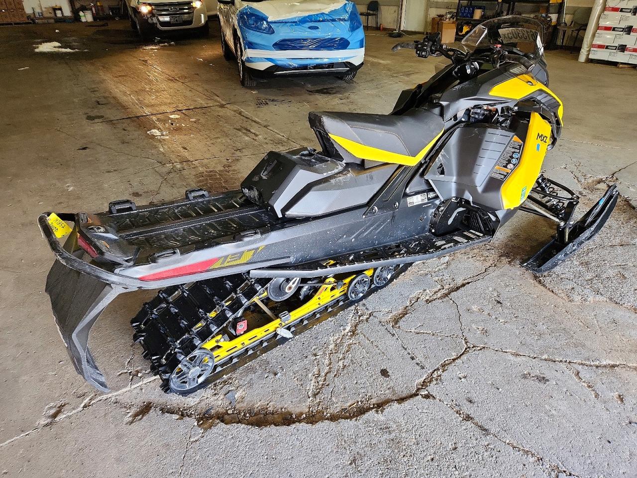 2025 SKI-DOO C snowmobl VIN 2BPSBDSD4SV000156 photo 4