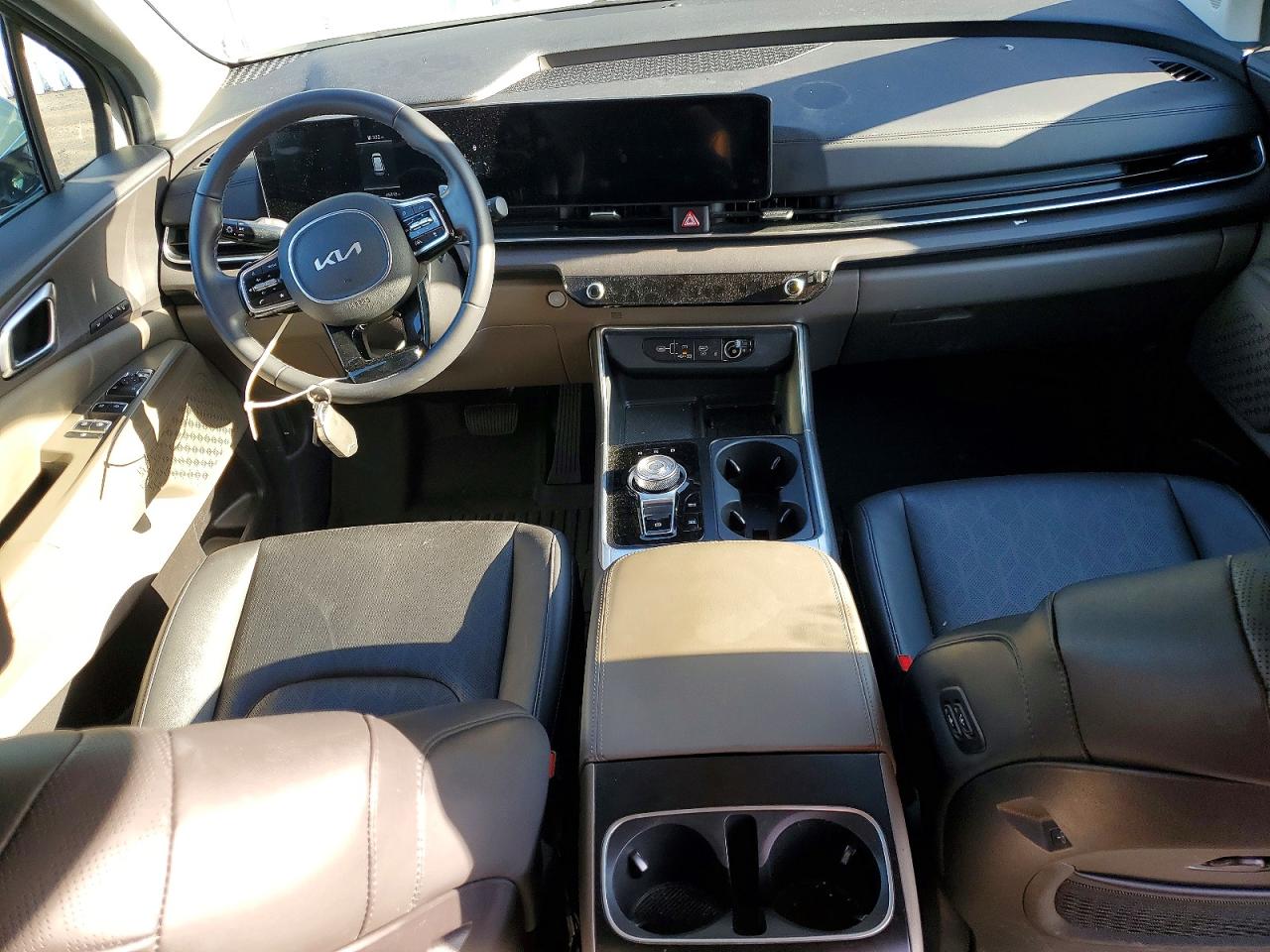 2025 Kia Carnival e VIN KNDNC5KA4S6037973 photo 8
