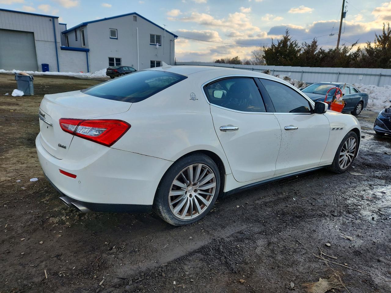 2016 Maserati All models VIN ZAM57RTA4G1177032 photo 3