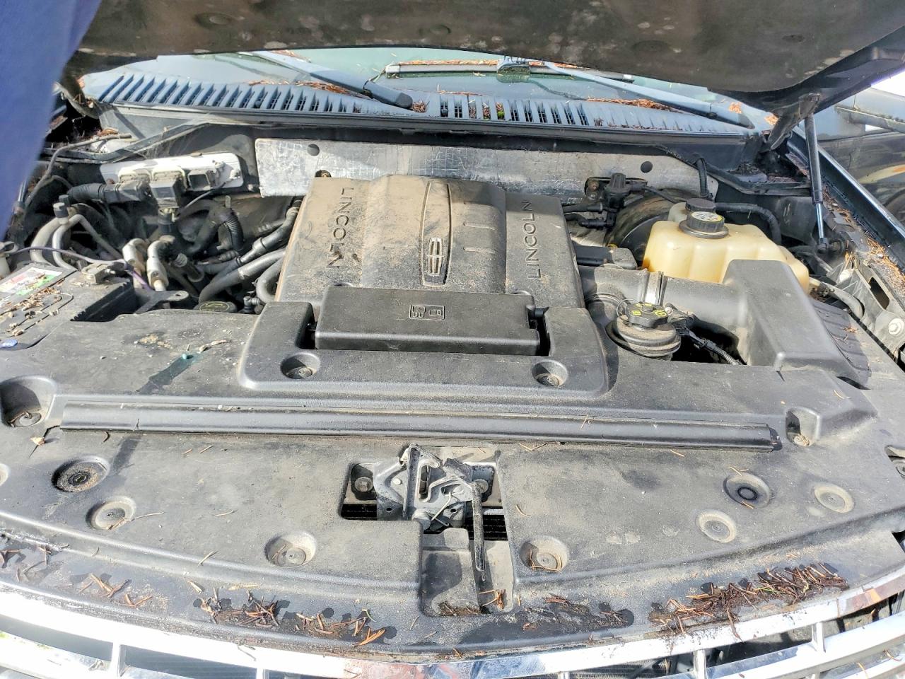 2008 Lincoln Navigator VIN 5LMFU285X8LJ07893 photo 12