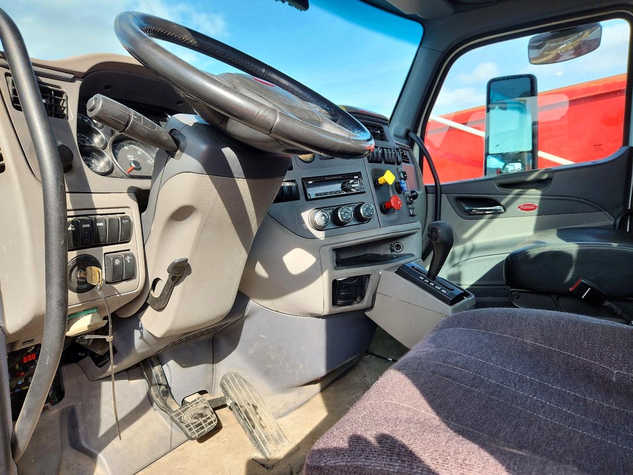 2016 PETERBILT All models VIN 1XPBA48X2GD339570 photo 5