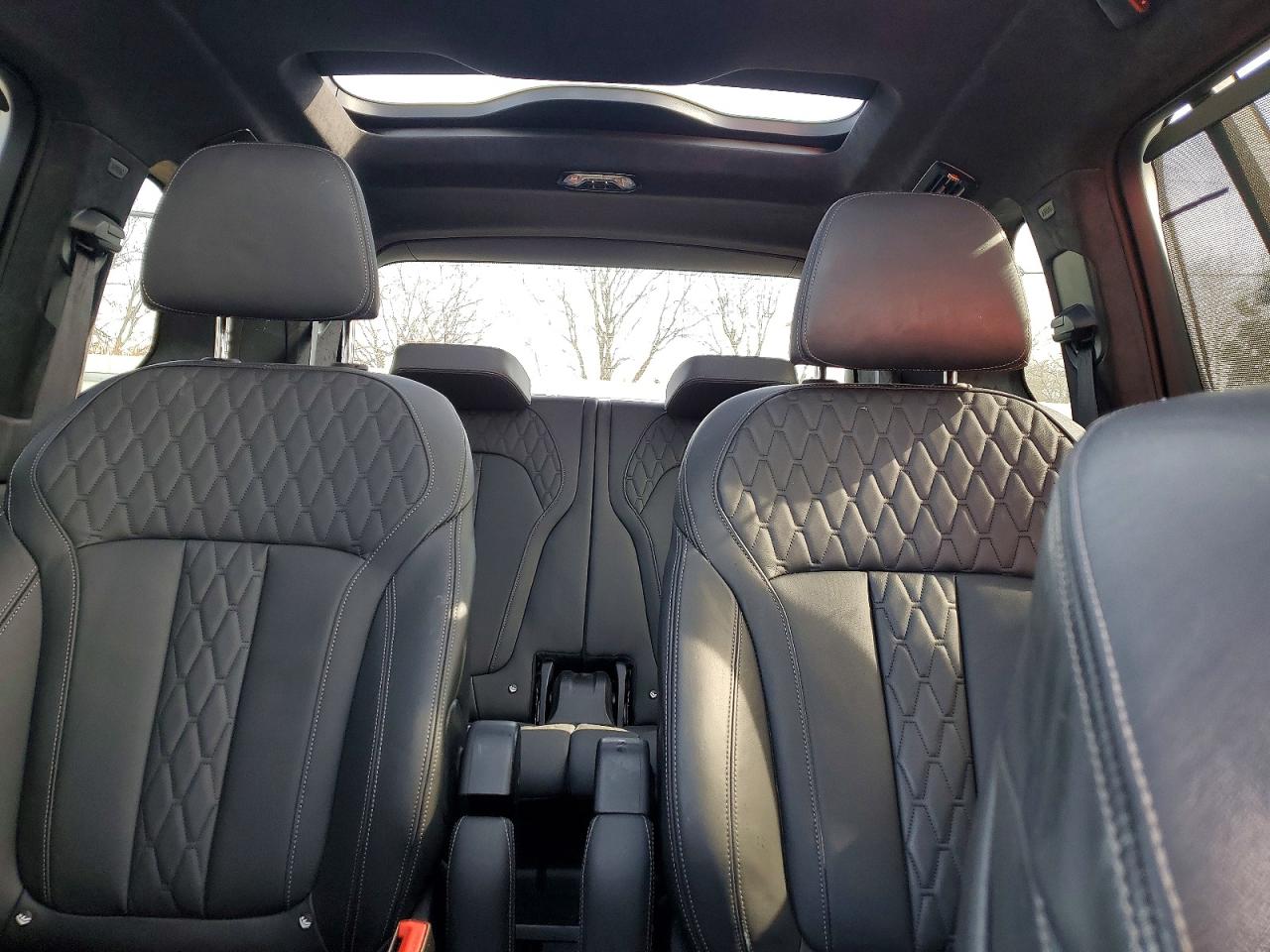 2023 BMW X7 m60i VIN 5UX33EM0XP9N47020 photo 10