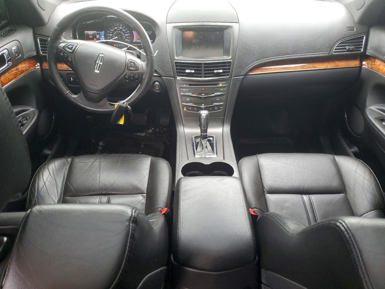 2015 Lincoln Mkt VIN 2LMHJ5NK8FBL00125 photo 8