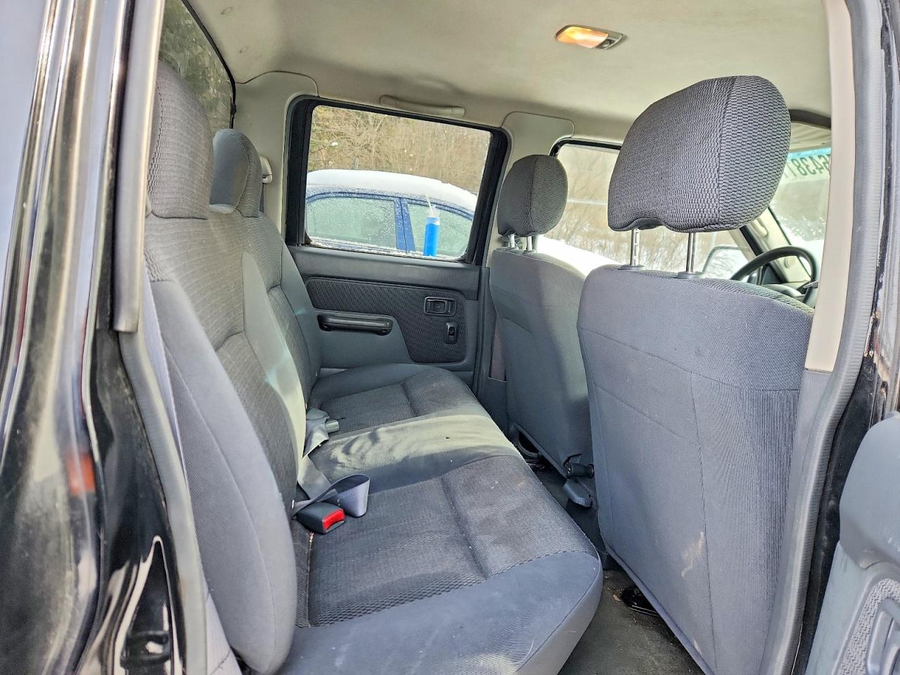 2004 Nissan Frontier VIN 1N6ED29Y34C482284 photo 10