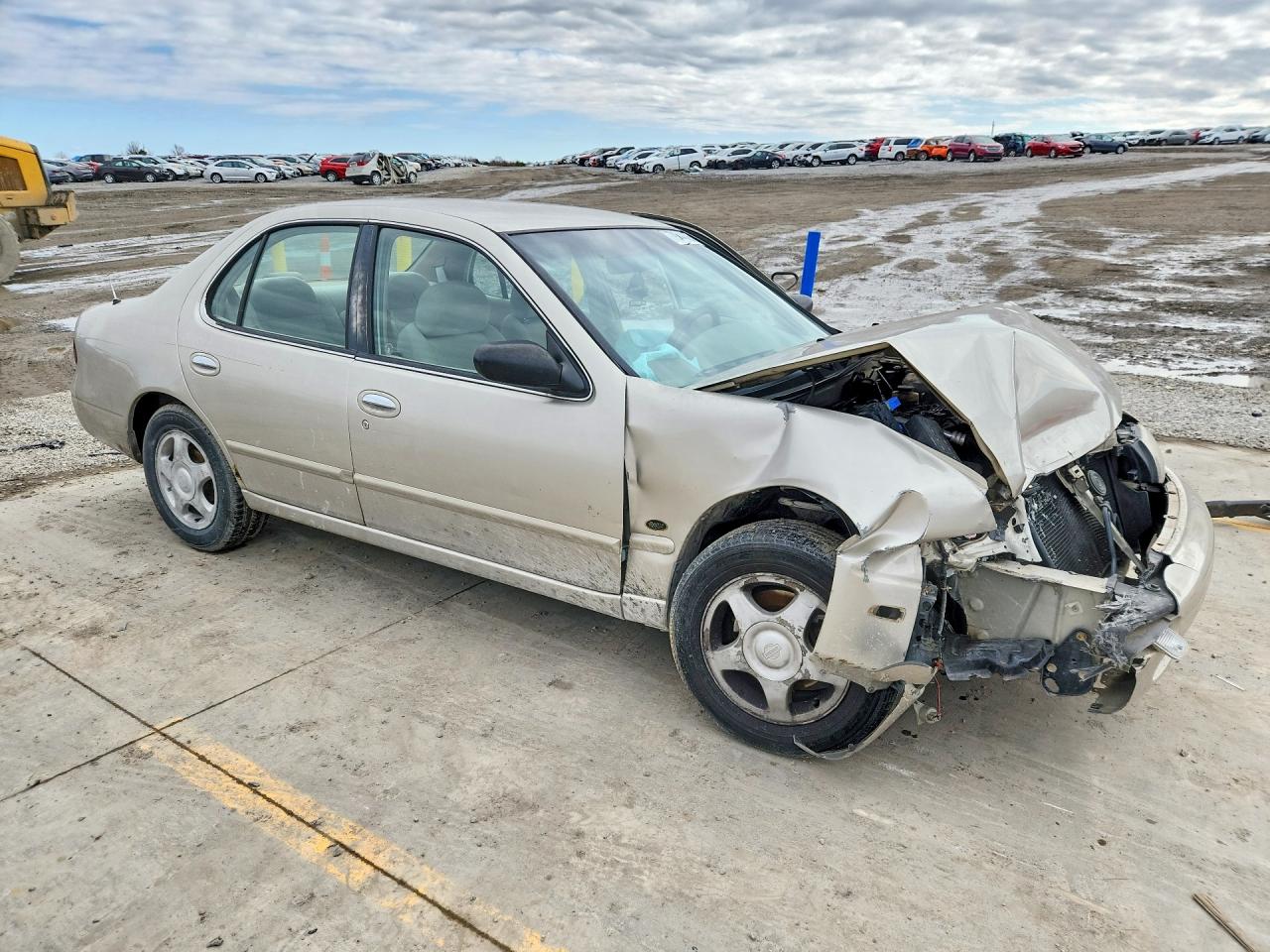 1997 Niss Altima VIN 1N4BU31D7VC150523 photo 4