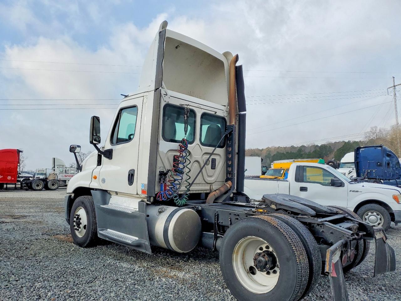 2016 FREIGHTLINER All other VIN 1FUBGEDV0GLHC5749 photo 3