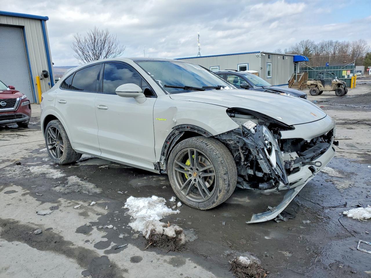 2022 Porsche Cayenne VIN WP1BE2AY8NDA51125 photo 4