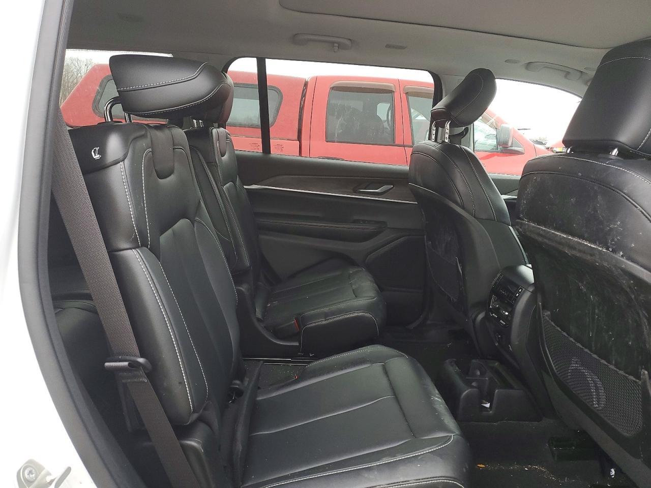 2024 Jeep Grand cher VIN 1C4RJKBG2R8917093 photo 11