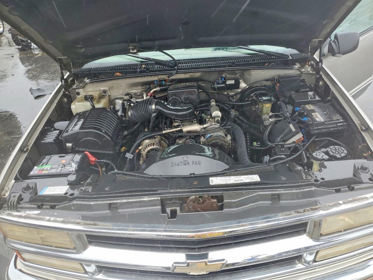 1999 CHEV Suburban VIN 3GNFK16R4XG215216 photo 12