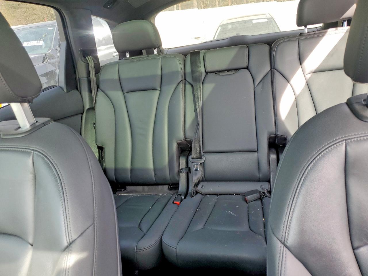 2021 Audi Q7 VIN WA1LXAF79MD025118 photo 10
